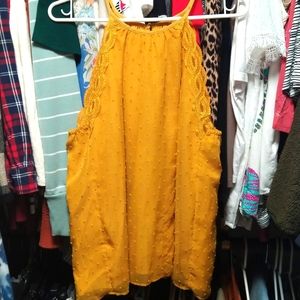 Gorgeous mustard golden top